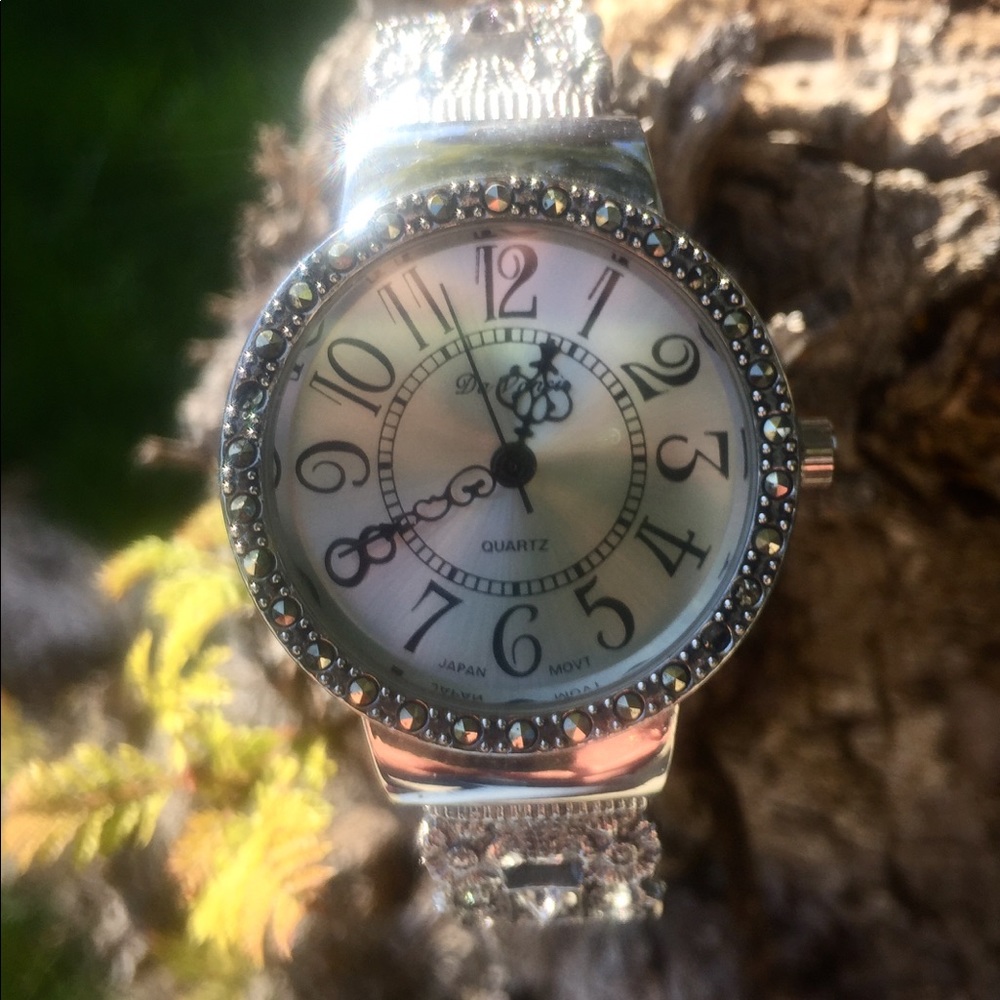 Da Vinci Silver, 20s style bracelet watch.